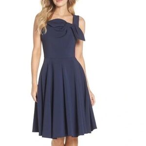 NWT Gal Meets Glam Zoe Dress